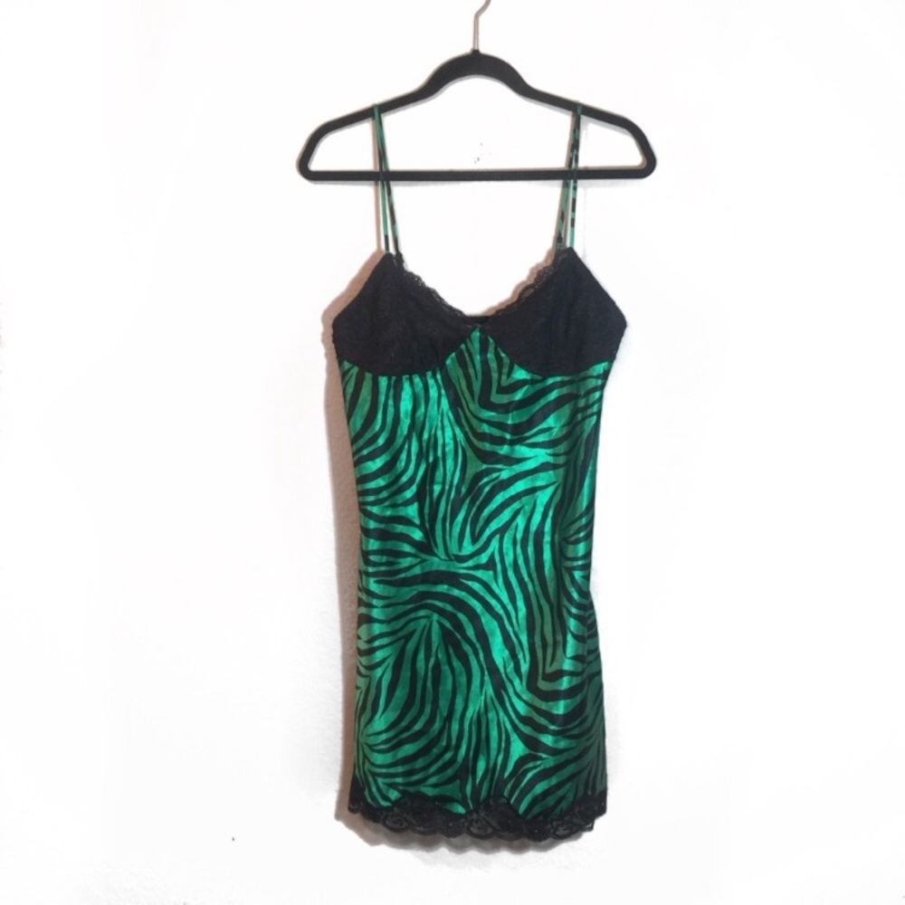 VTG Victoria’s Secret Green Lace Zebra Slip Dress